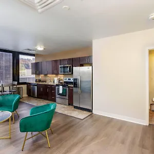 luxe-city-views-in-dt-pittsburgh-wifi-gym-valet.hotels-in-pittsburgh.com/